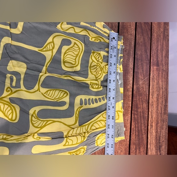 MANUHEALI'I Tribal Pattern Bottom Pull-over Skirt Women Size XS/S - Picture 4 of 11